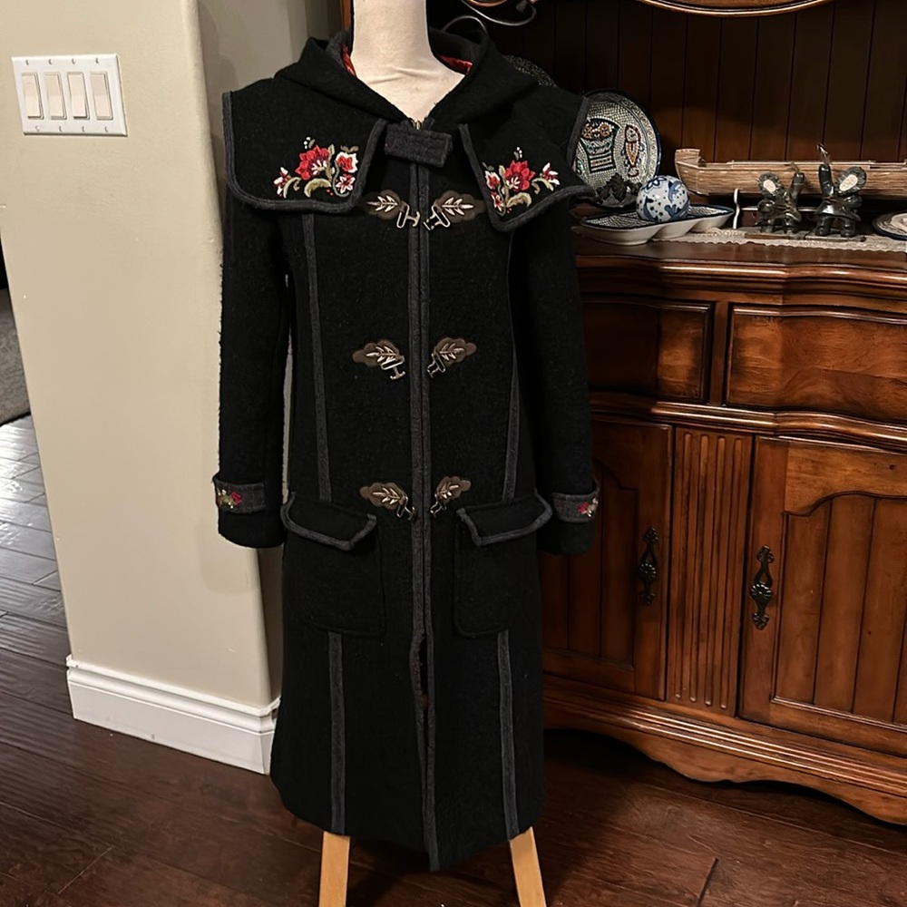 Icelandic Design Wool Coat Size M